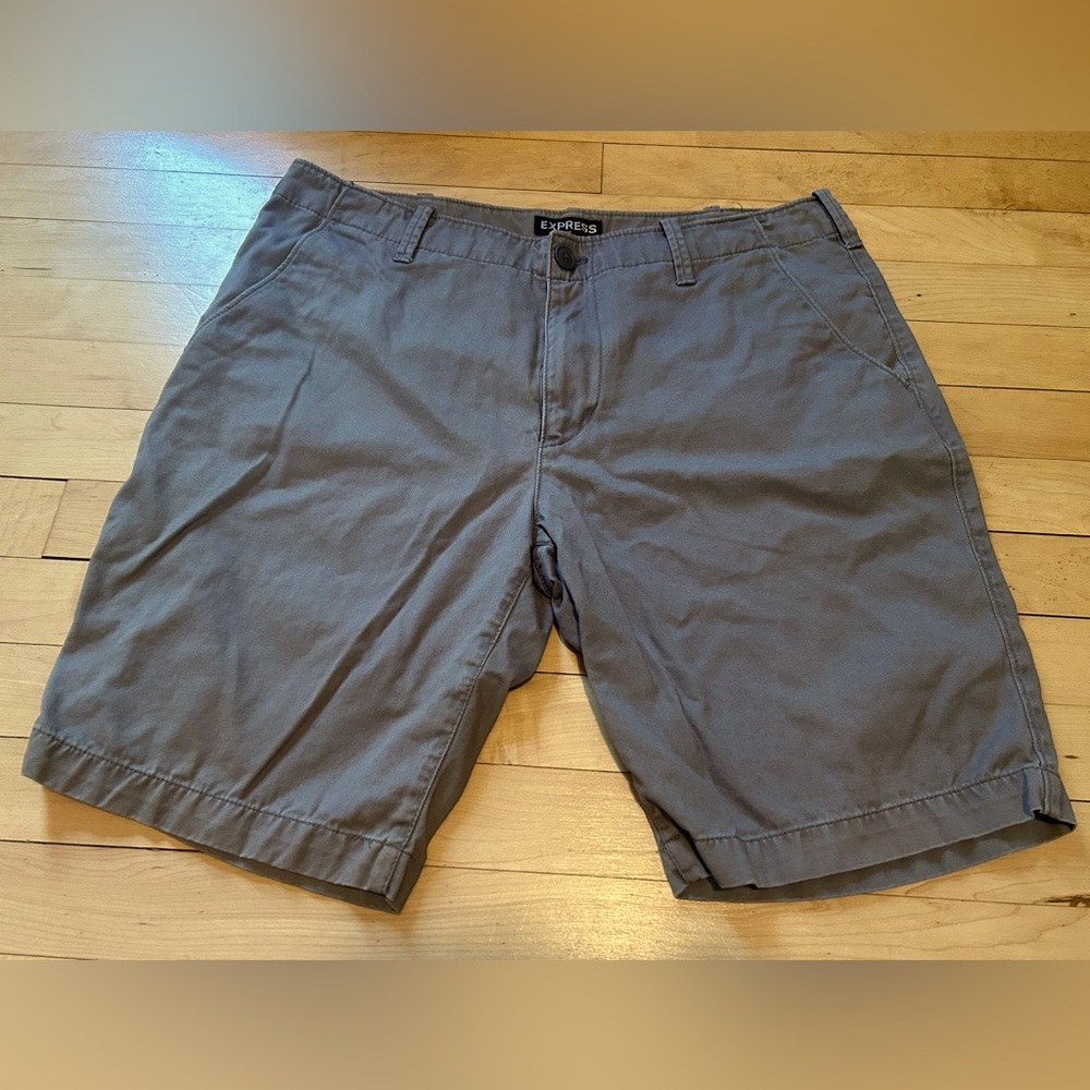 Express Men’s Gray Shorts Size 33